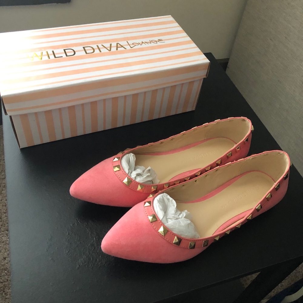 Wild Diva pointed toe flats